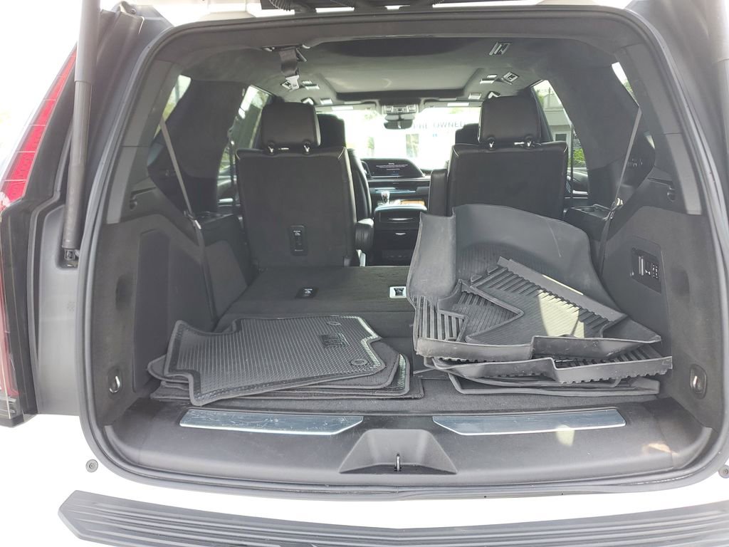 Used 2023 Cadillac Escalade Sport Platinum w/ LPO, ONYX Package image 26