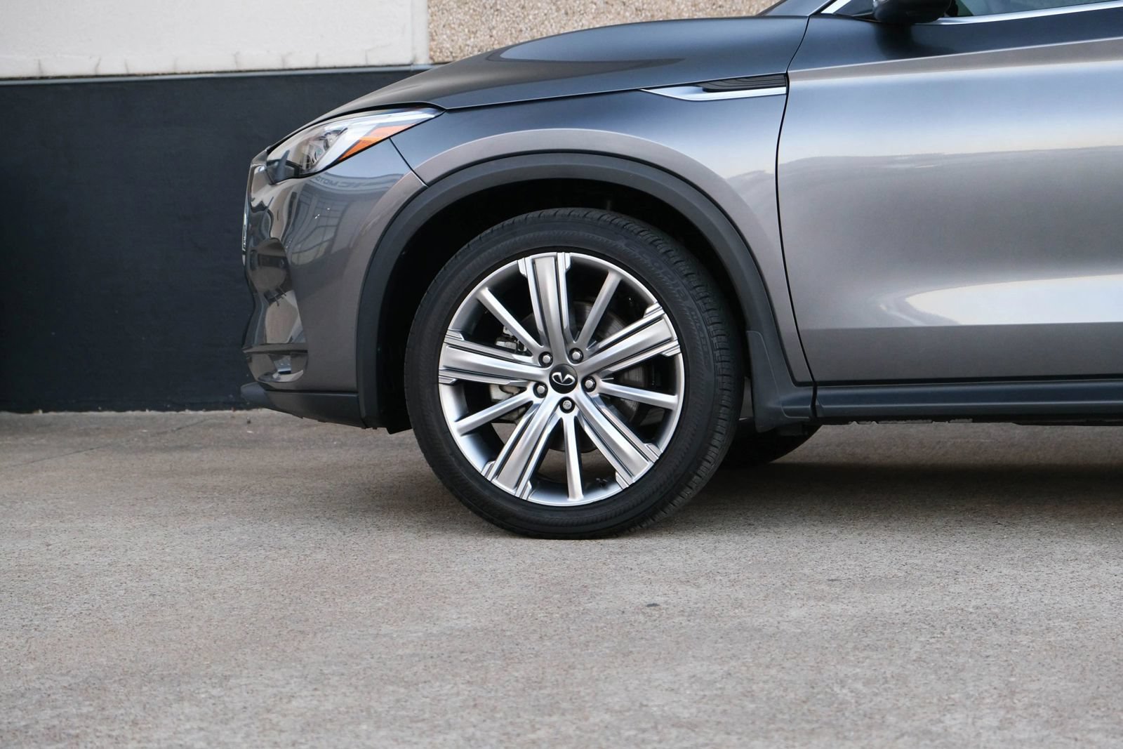 Used 2022 INFINITI QX50 Sensory FWD image 9