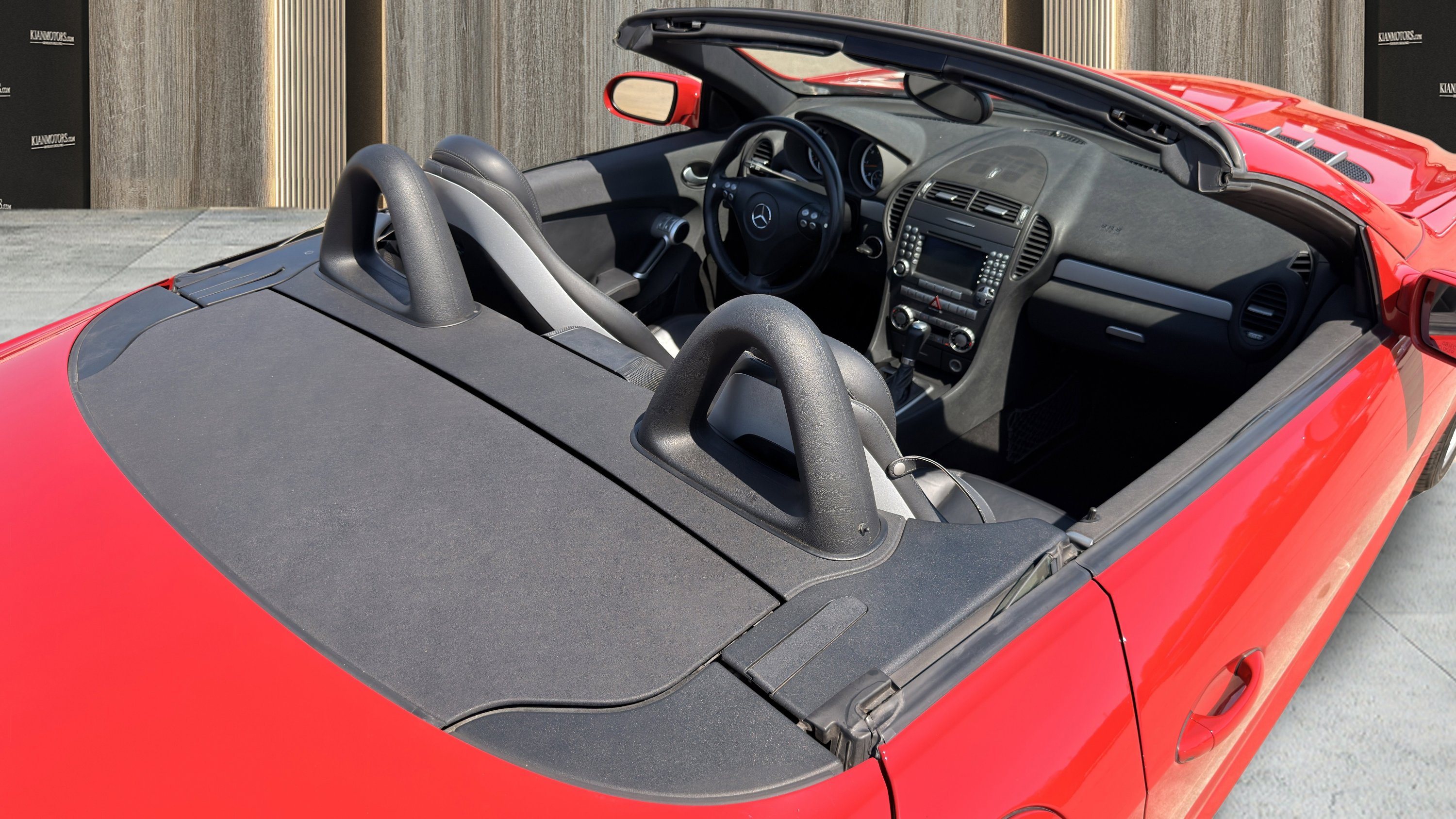 Used 2006 Mercedes-Benz SLK 55 AMG image 54