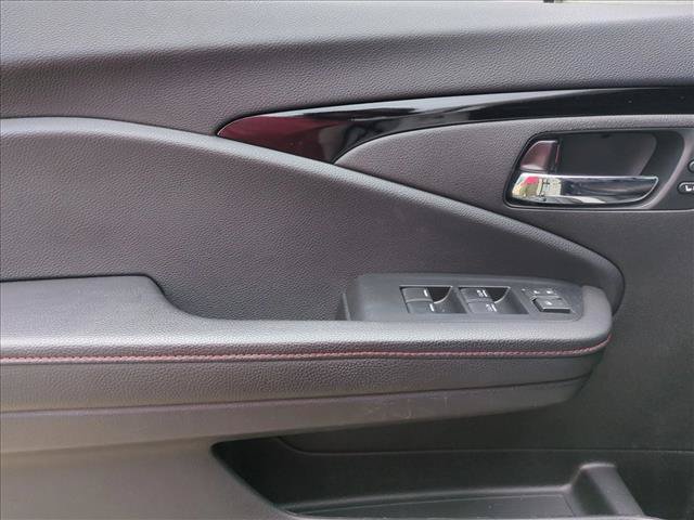 Used 2025 Honda Ridgeline Black Edition image 11