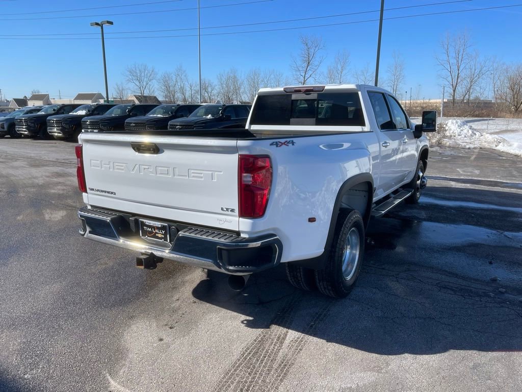 Used 2020 Chevrolet Silverado 3500 LTZ w/ LTZ Convenience Package AWD/4WD image 7