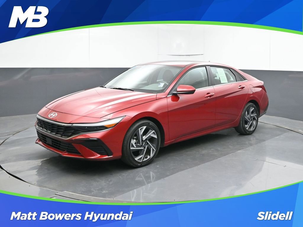 Used 2025 Hyundai Elantra SEL image 1