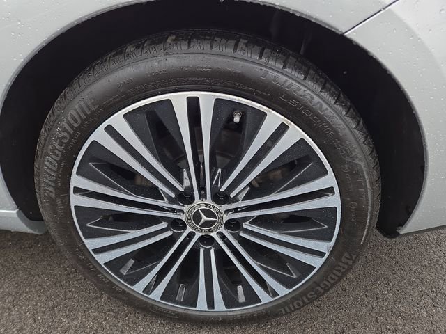 Used 2023 Mercedes-Benz CLA 250 4MATIC image 31