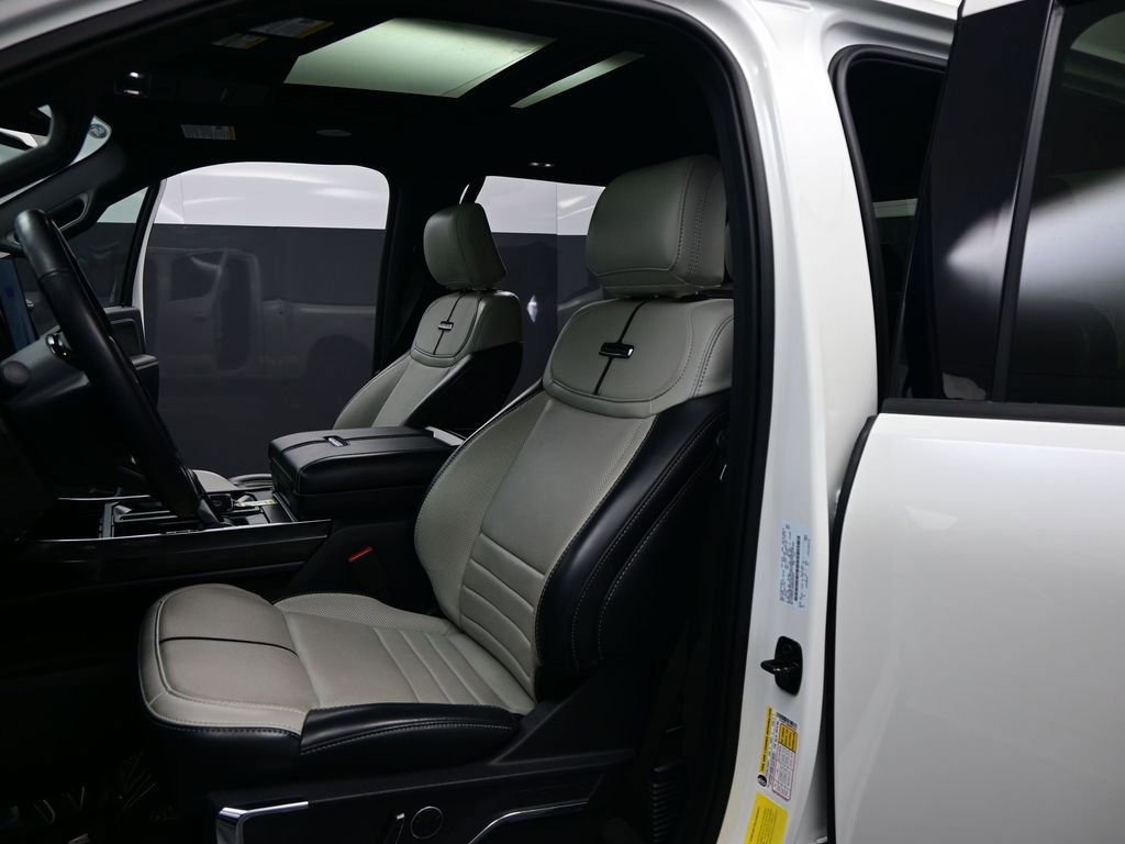 Used 2024 Ford F150 Lightning Platinum image 9