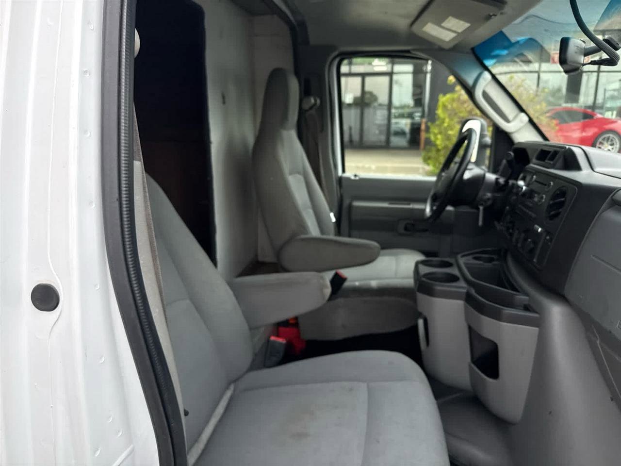 Used 2018 Ford E-350 and Econoline 350 Super Duty w/ Power Windows & Locks Group RWD image 18