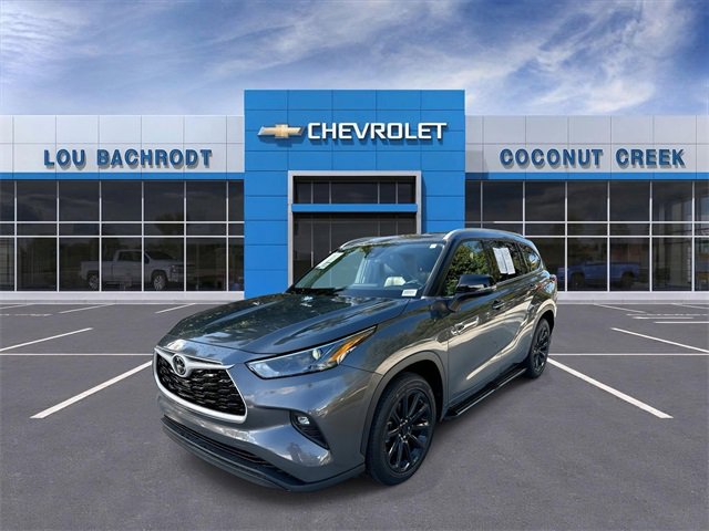 Used 2022 Toyota Highlander XLE image 4