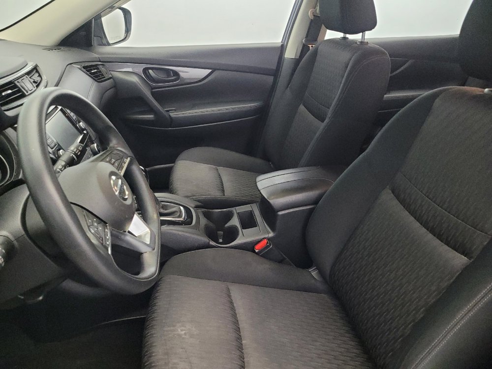 Used 2019 Nissan Rogue S image 17