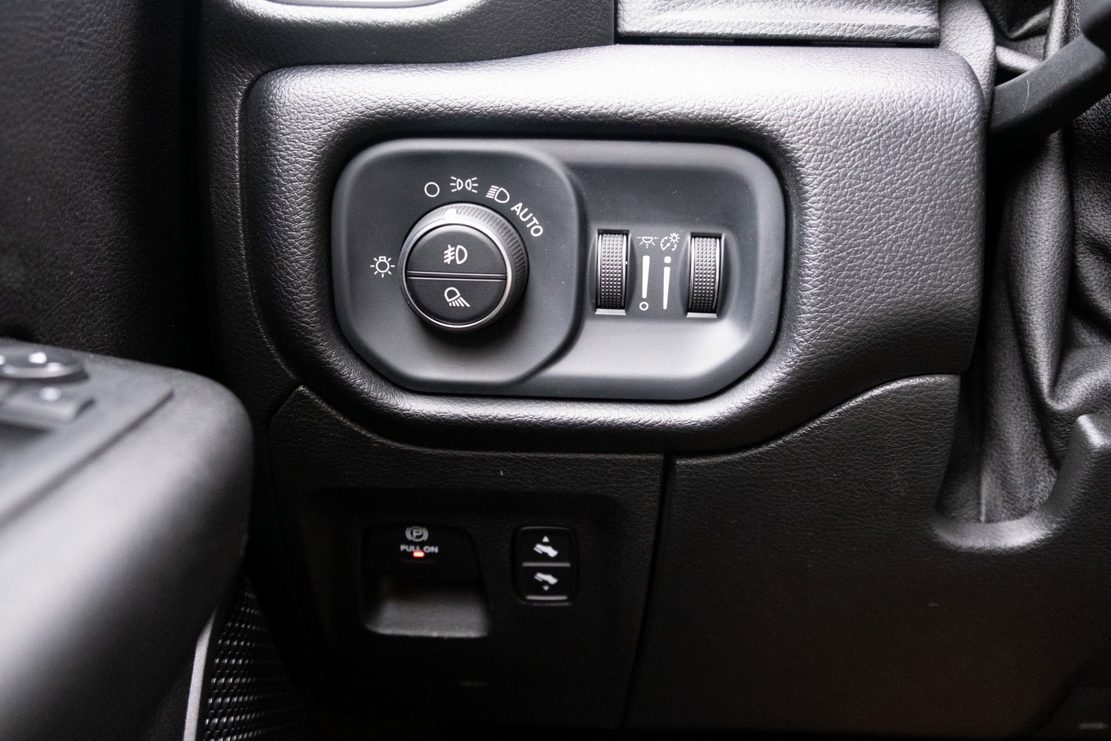 Used 2019 RAM 1500 Big Horn image 12