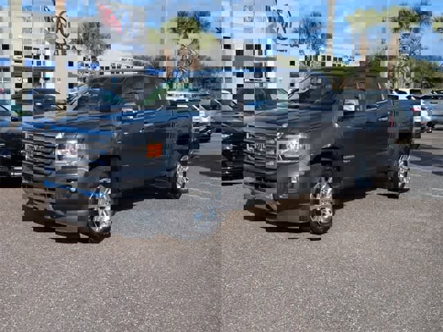 Used 2016 GMC Canyon SLT w/ Driver Alert Package image 4