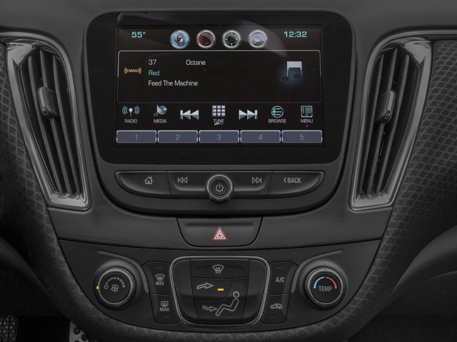Used 2017 Chevrolet Malibu LT FWD image 13