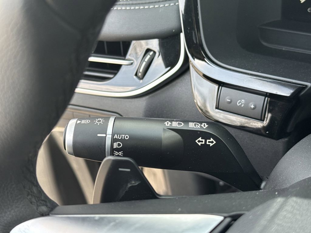 Used 2023 INFINITI QX60 Luxe w/ Cargo Package image 18