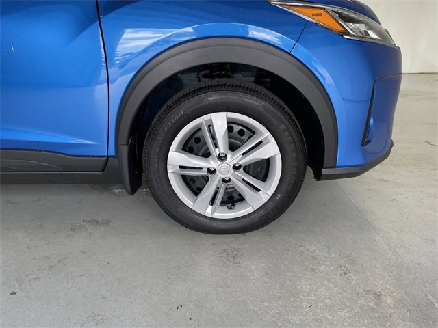 Certified 2025 Nissan Kicks Play S image 14