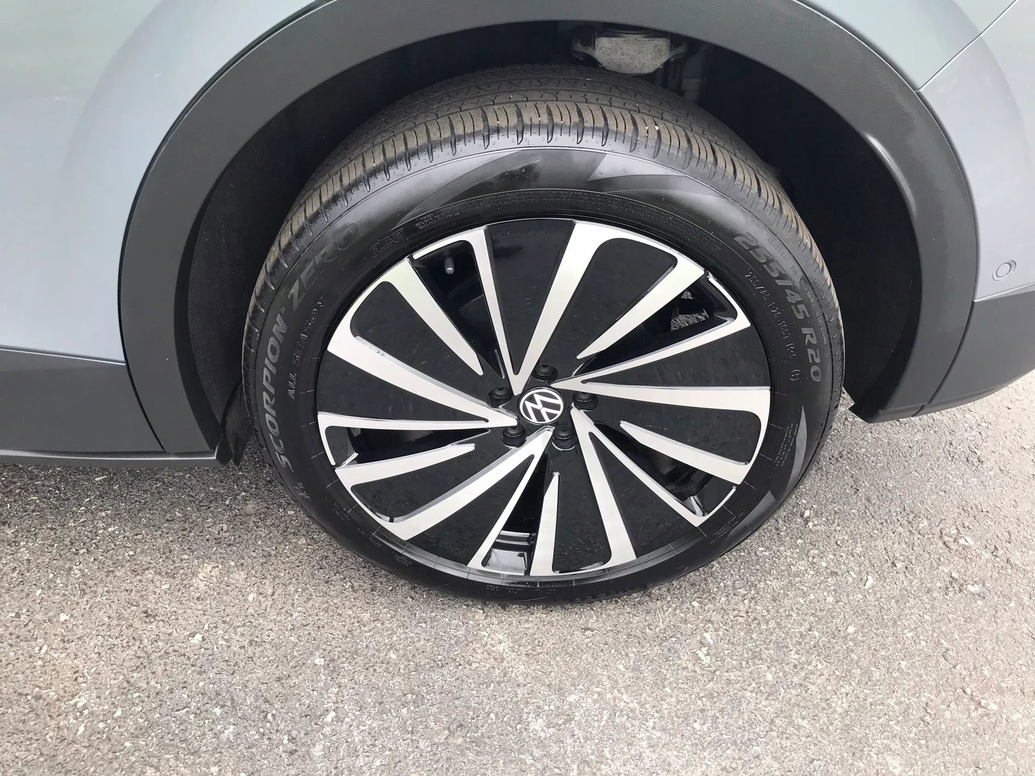 Used 2023 Volkswagen ID.4 Pro S Plus image 45