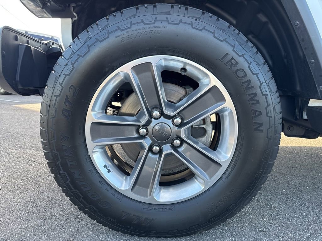 Used 2020 Jeep Wrangler Unlimited Sahara AWD/4WD image 14