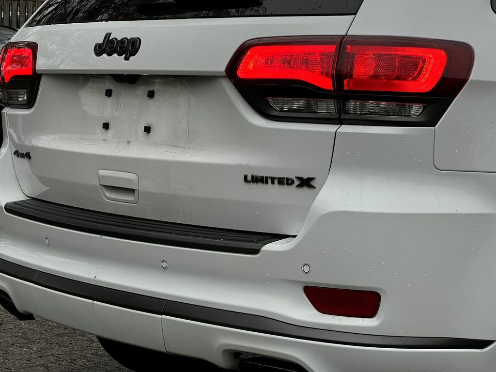 Used 2020 Jeep Grand Cherokee Limited X image 11