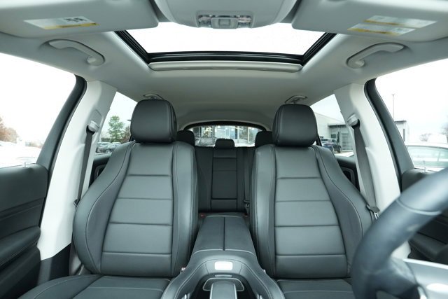 Certified 2025 Mercedes-Benz GLE 450e 4MATIC image 33