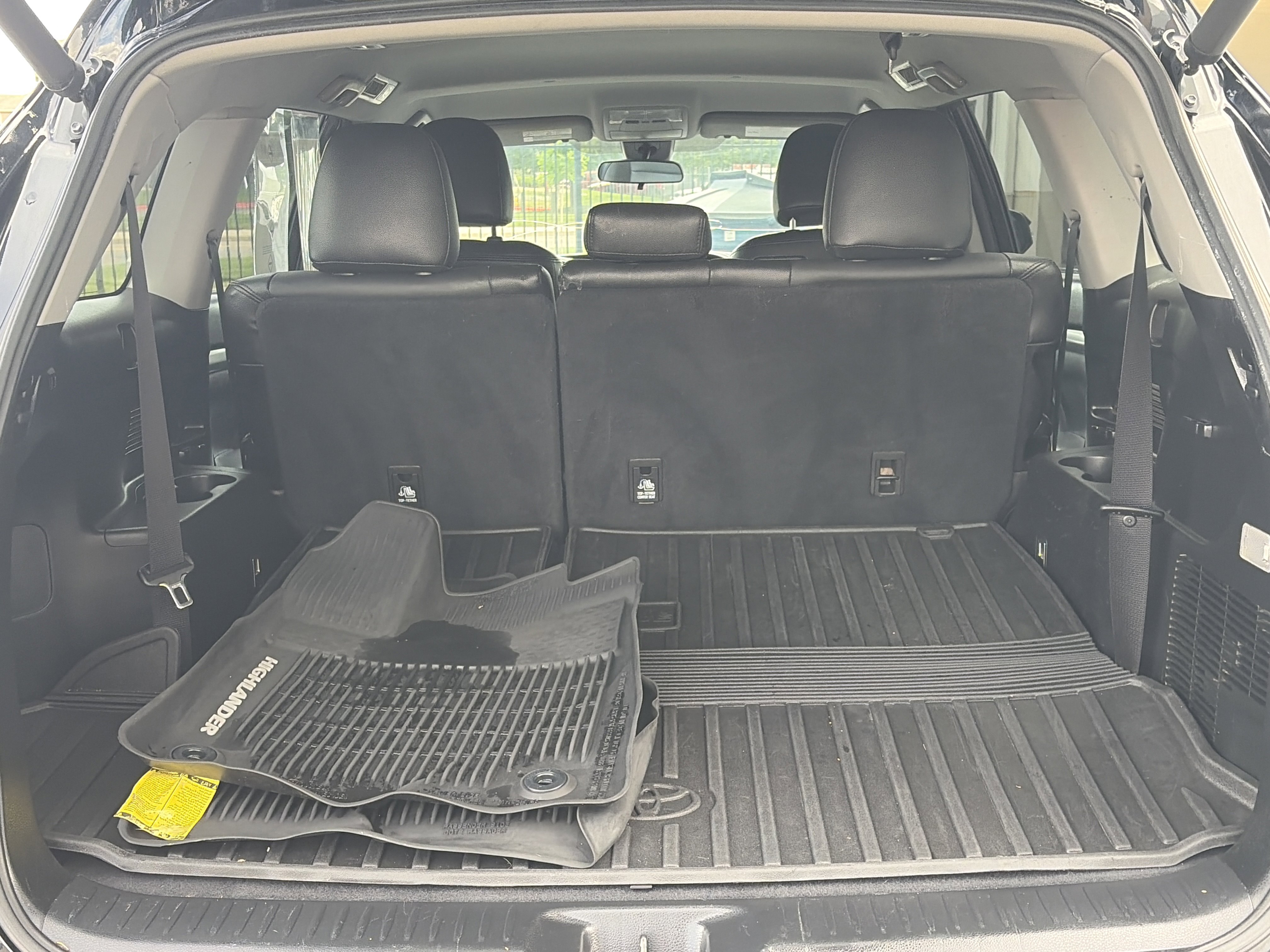 Used 2018 Toyota Highlander Plus AWD/4WD image 28