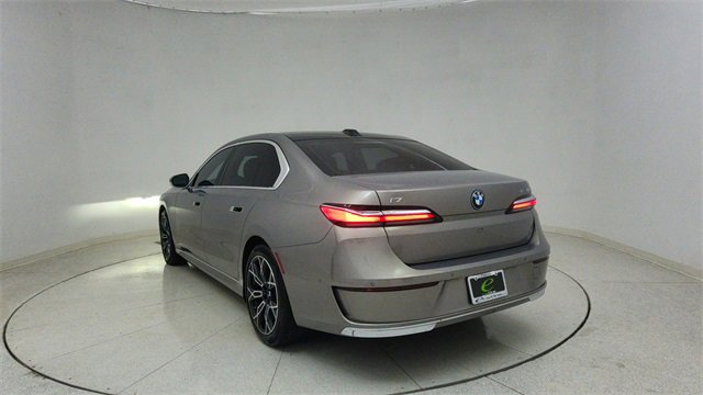 Used 2025 BMW i7 eDrive50 image 72