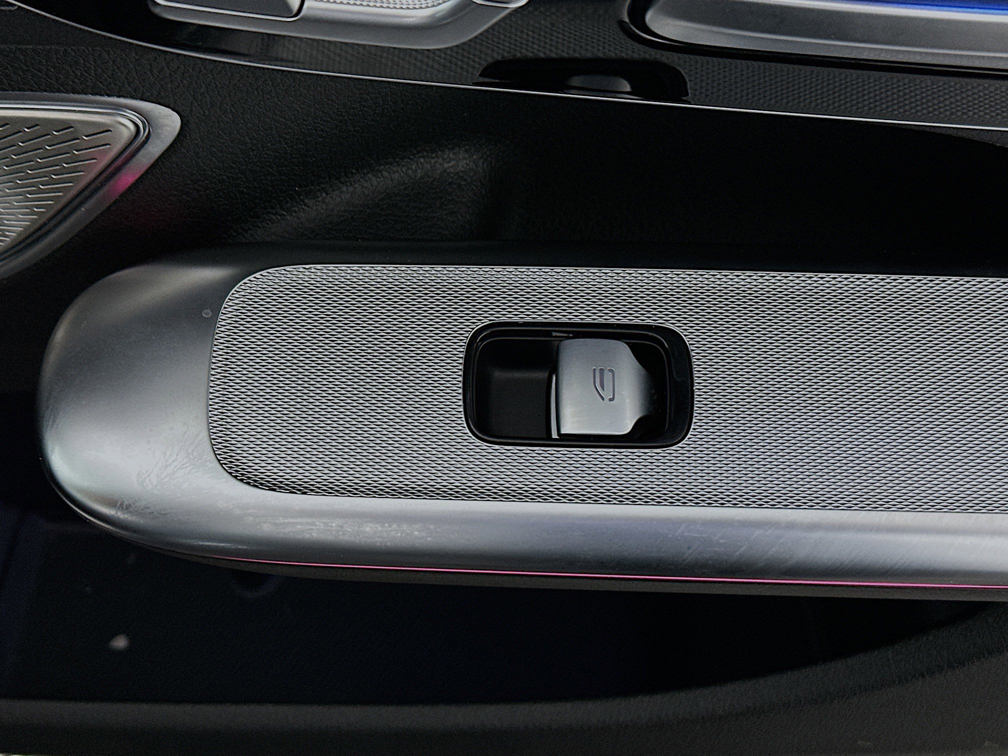 Used 2023 Mercedes-Benz EQE 500 4MATIC Sedan image 29