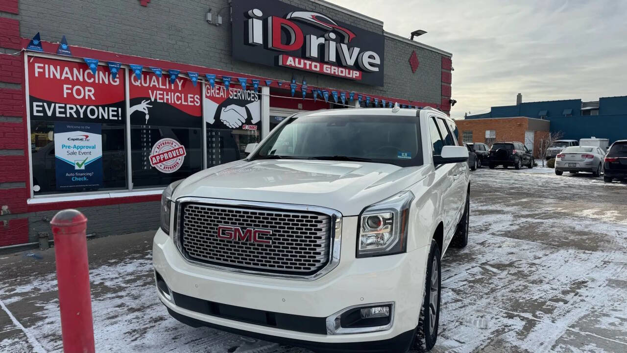 Used 2015 GMC Yukon XL Denali w/ Premium Package image 1