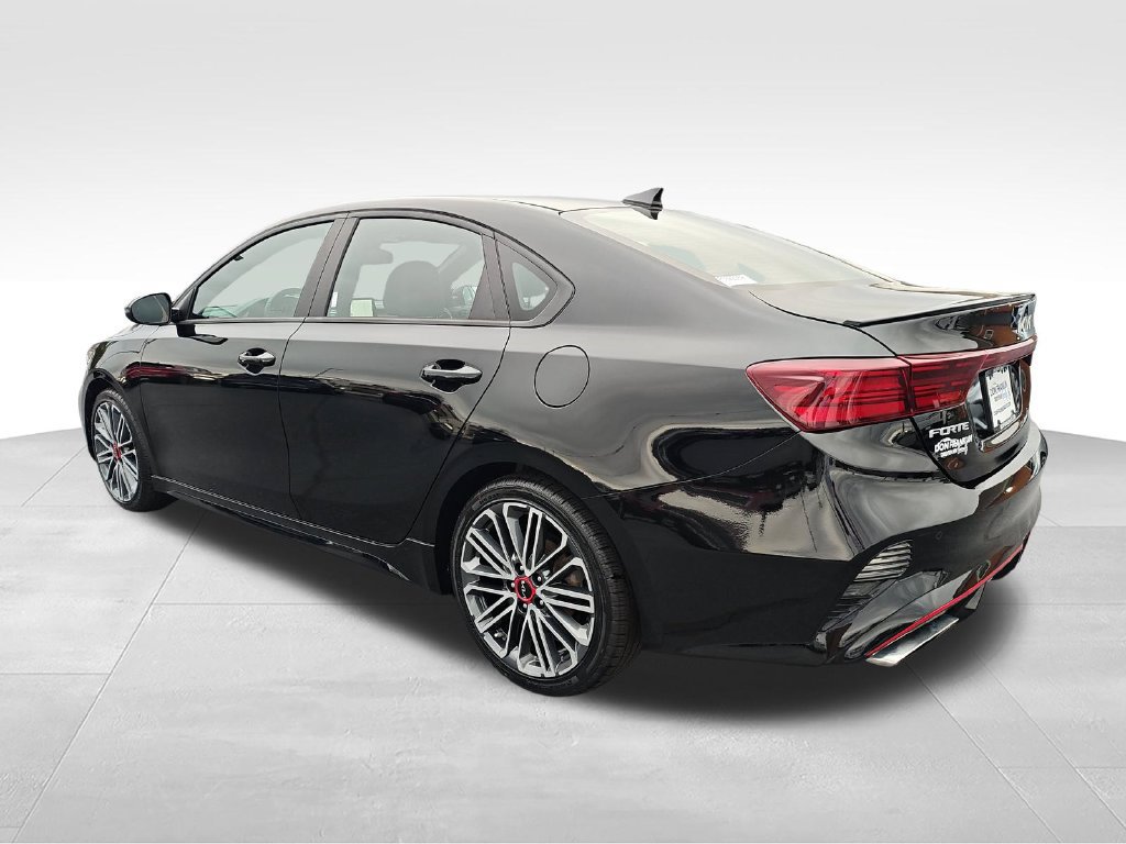 Used 2023 Kia Forte GT FWD image 3