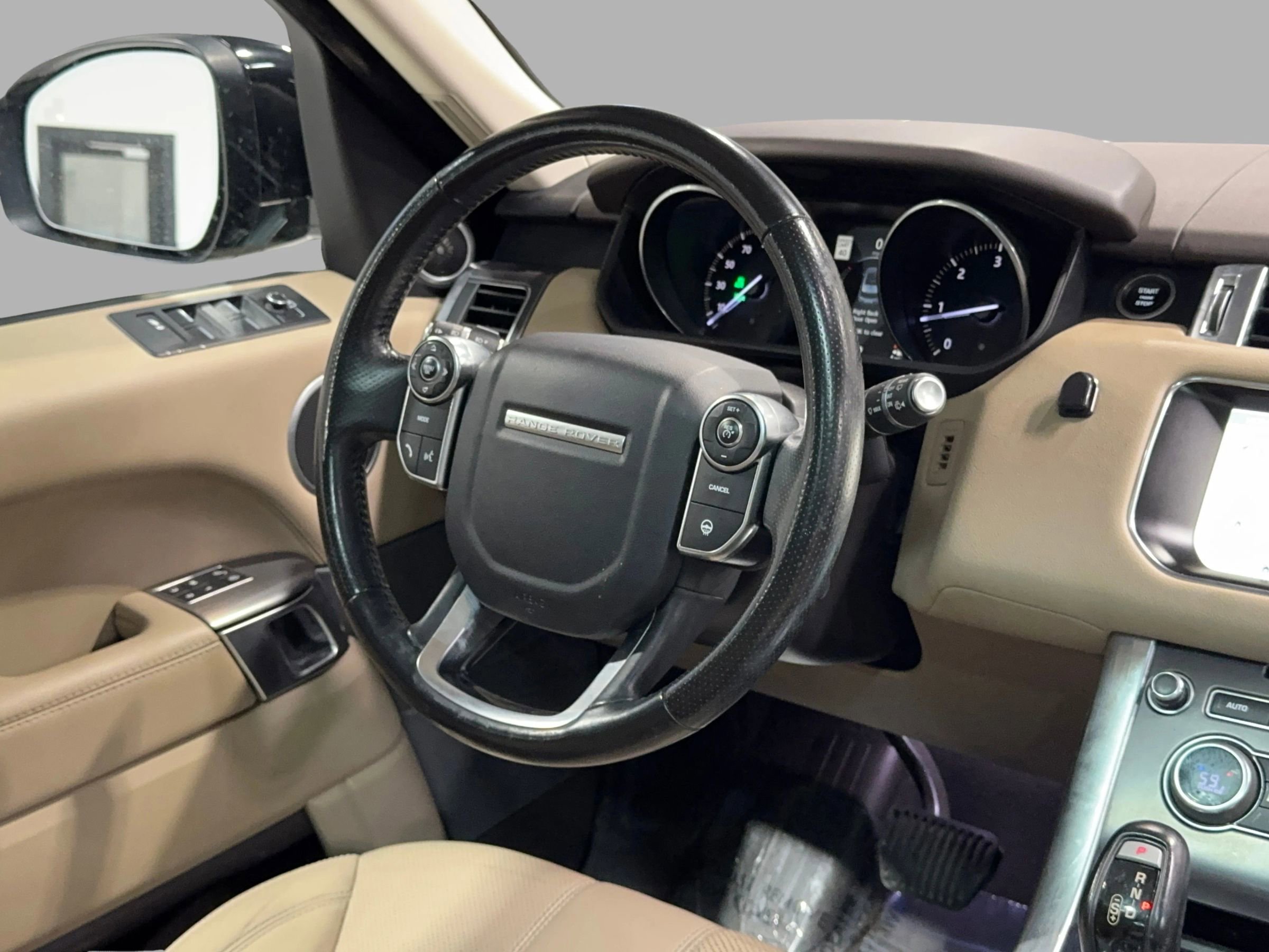 Used 2017 Land Rover Range Rover Sport SE image 26