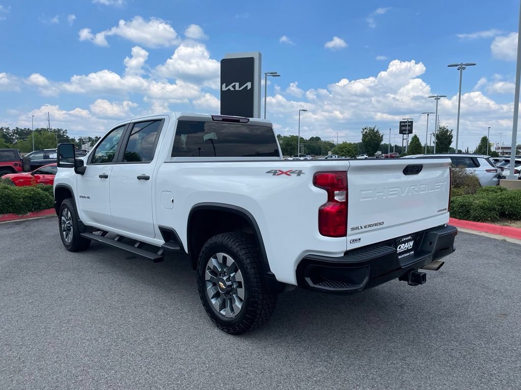 Used 2023 Chevrolet Silverado 2500 Custom w/ Custom Value Package AWD/4WD image 5