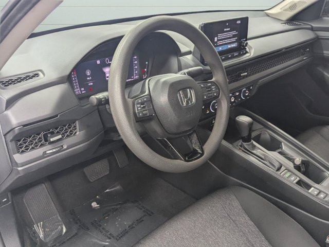 Used 2025 Honda Accord SE image 11