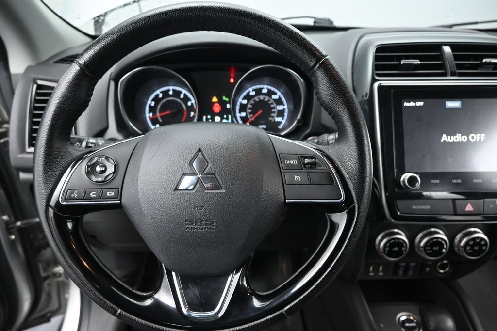 Used 2024 Mitsubishi Outlander Sport SE AWD/4WD image 19