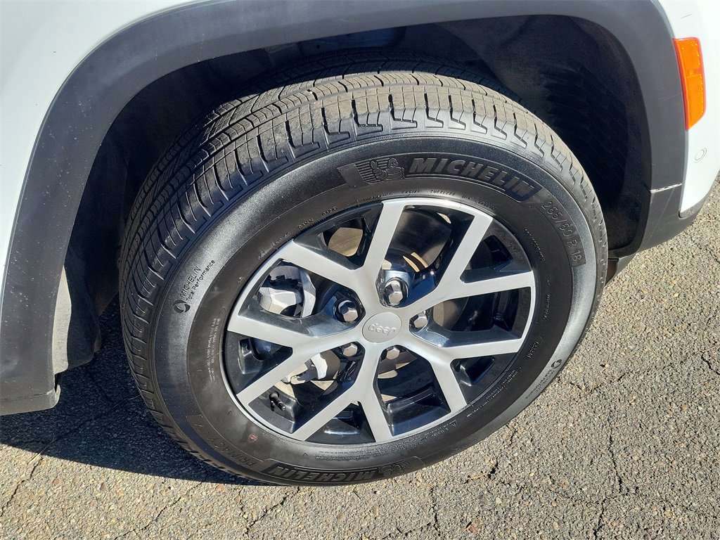 Used 2024 Jeep Grand Cherokee L Limited w/ Luxury Tech Group II image 7