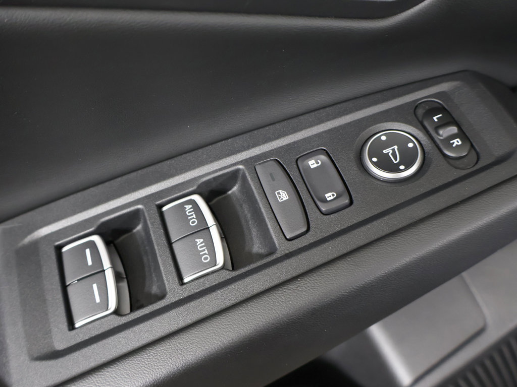 Used 2023 Honda Accord EX image 37