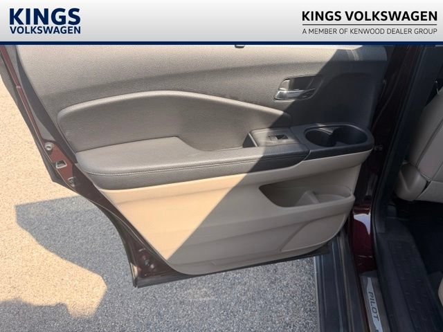 Used 2016 Honda Pilot Elite image 8
