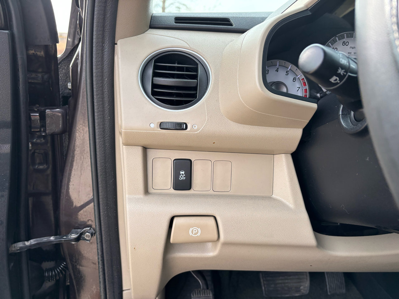 Used 2015 Honda Pilot LX image 9