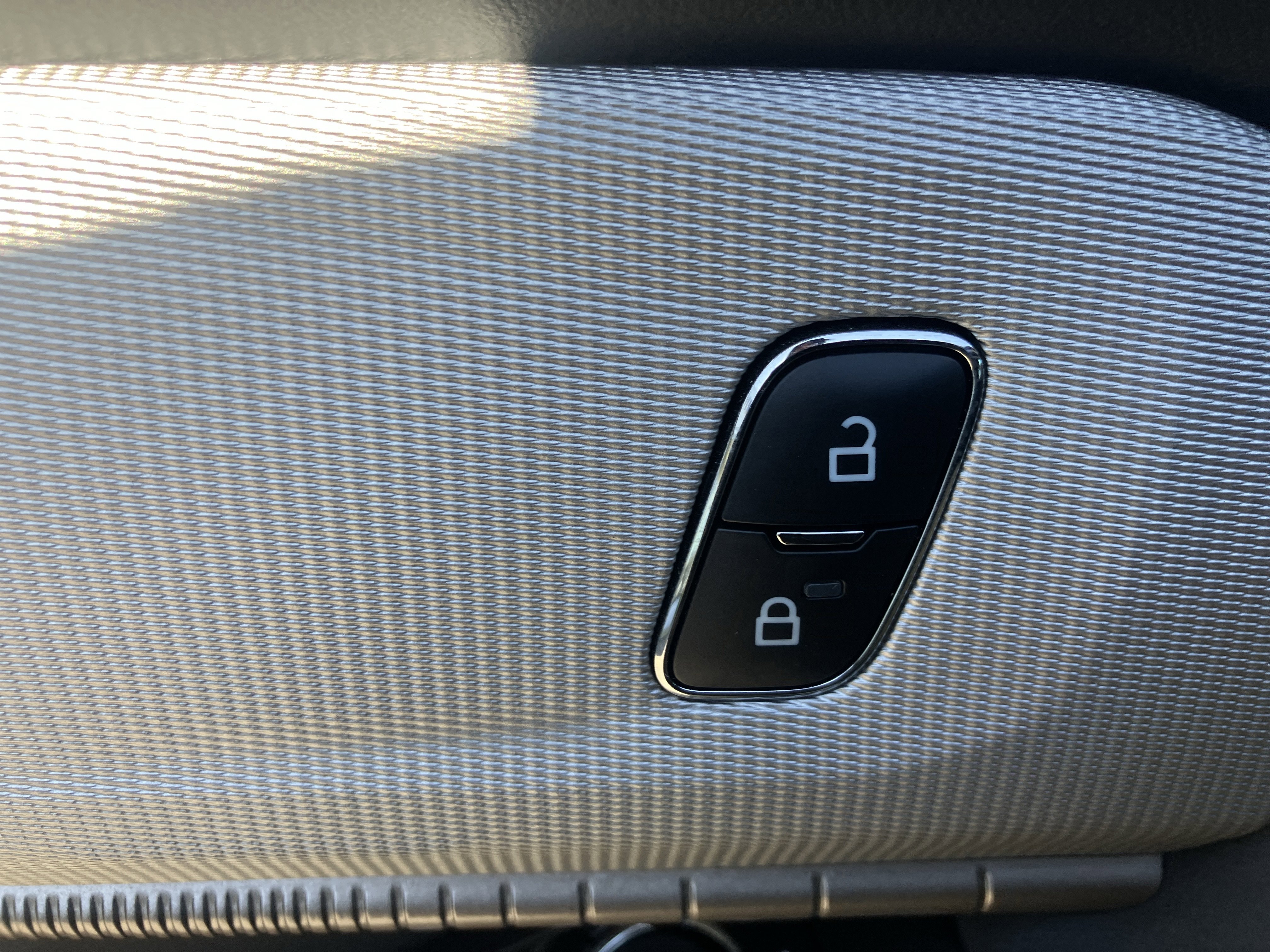 Certified 2025 Ford Explorer Active AWD/4WD image 20