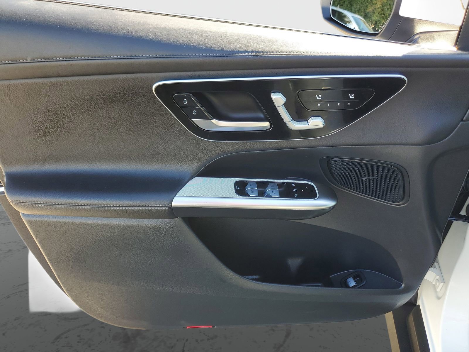 Used 2024 Mercedes-Benz GLC 300 image 19