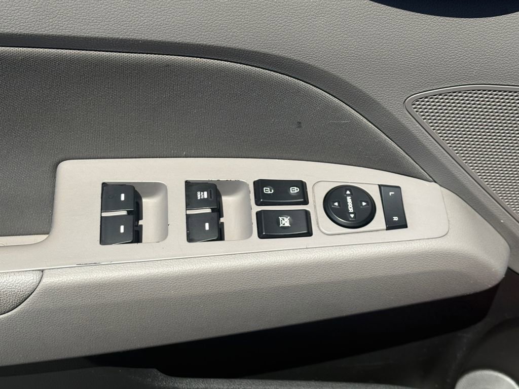 Used 2020 Hyundai Elantra SEL FWD image 10