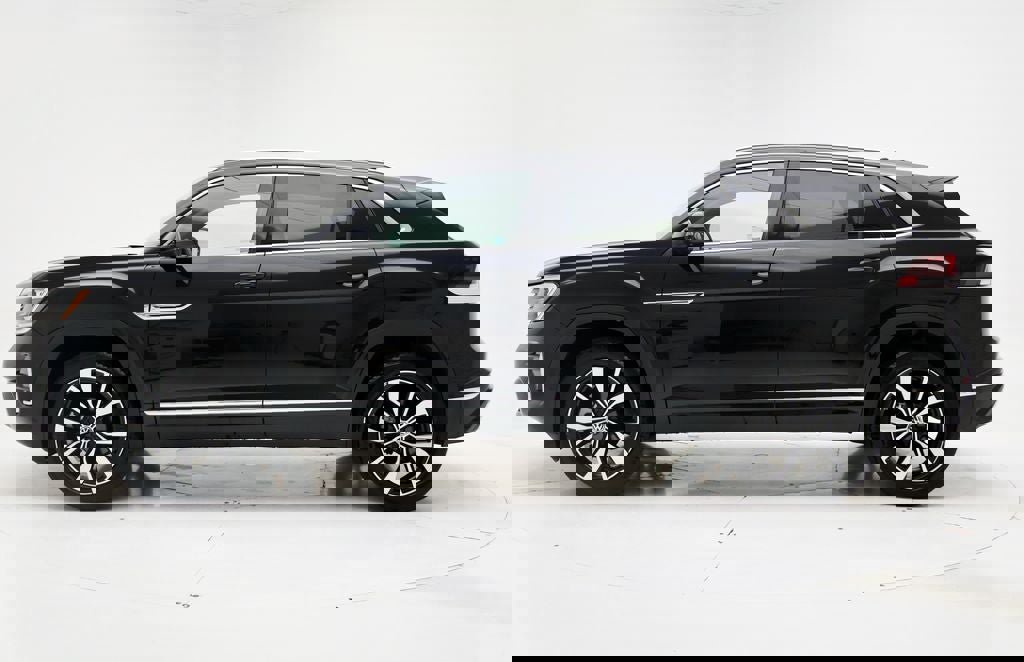 Used 2024 Volkswagen Atlas Cross Sport SEL Premium R-Line image 6