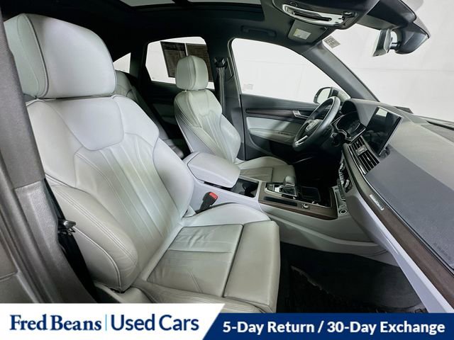 Used 2023 Audi Q5 2.0T Premium w/ Convenience Package image 29
