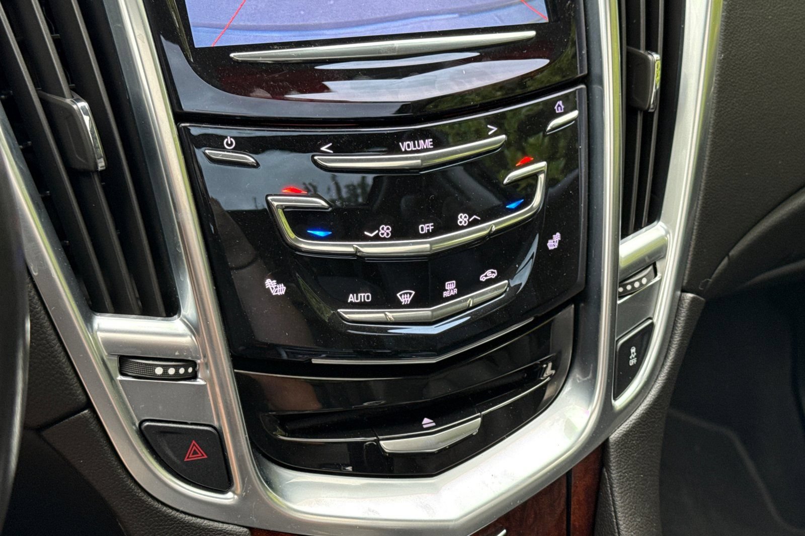 Used 2016 Cadillac SRX Luxury w/ Driver Awareness Package FWD image 20
