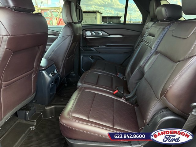 Used 2025 Ford Explorer Platinum image 15