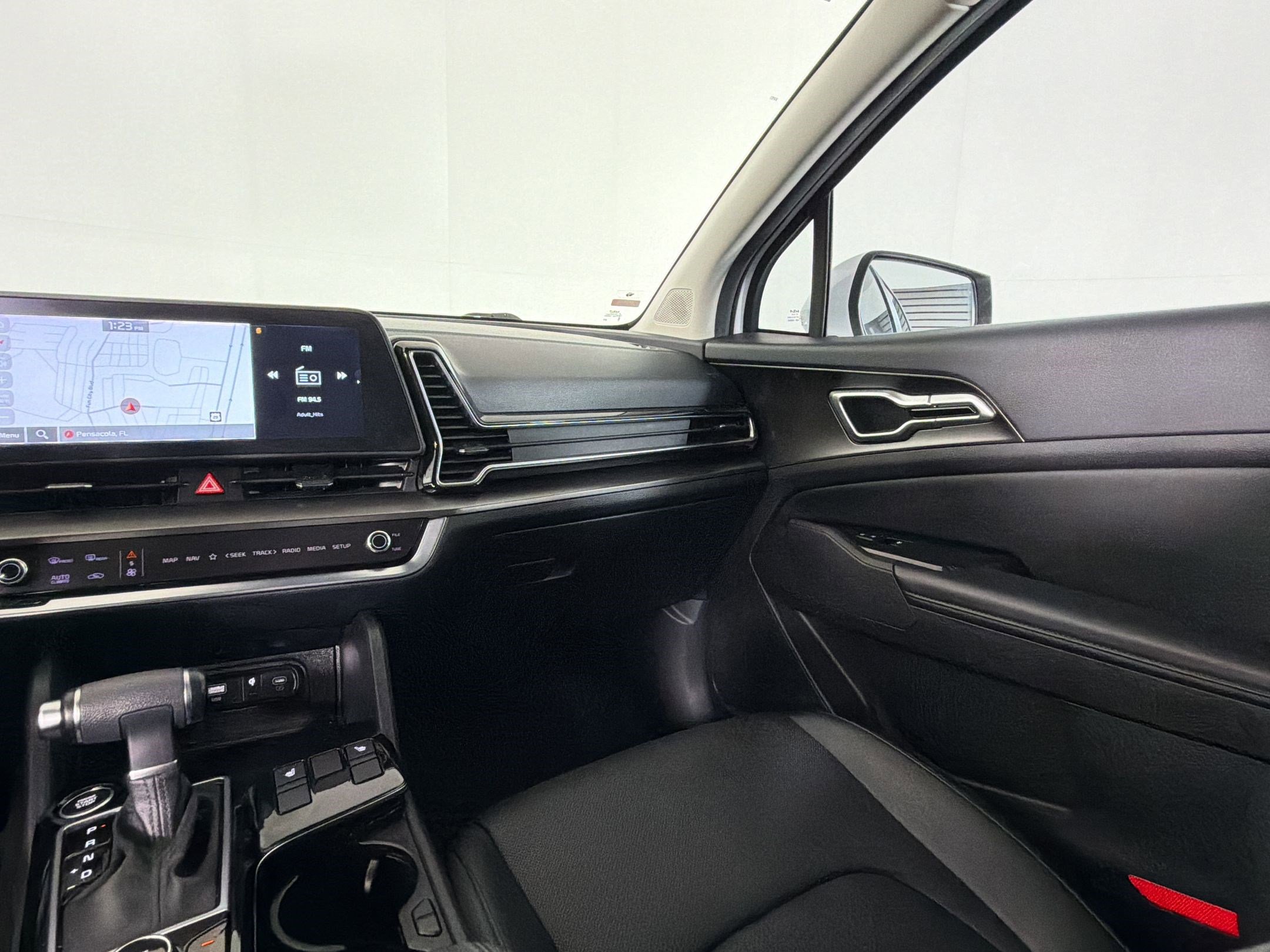 Used 2024 Kia Sportage EX FWD image 28