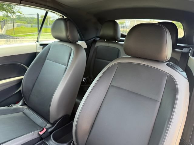 Used 2013 Volkswagen Beetle 2.5 FWD image 23