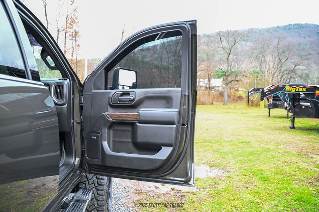 Used 2023 Chevrolet Silverado 3500 High Country image 38