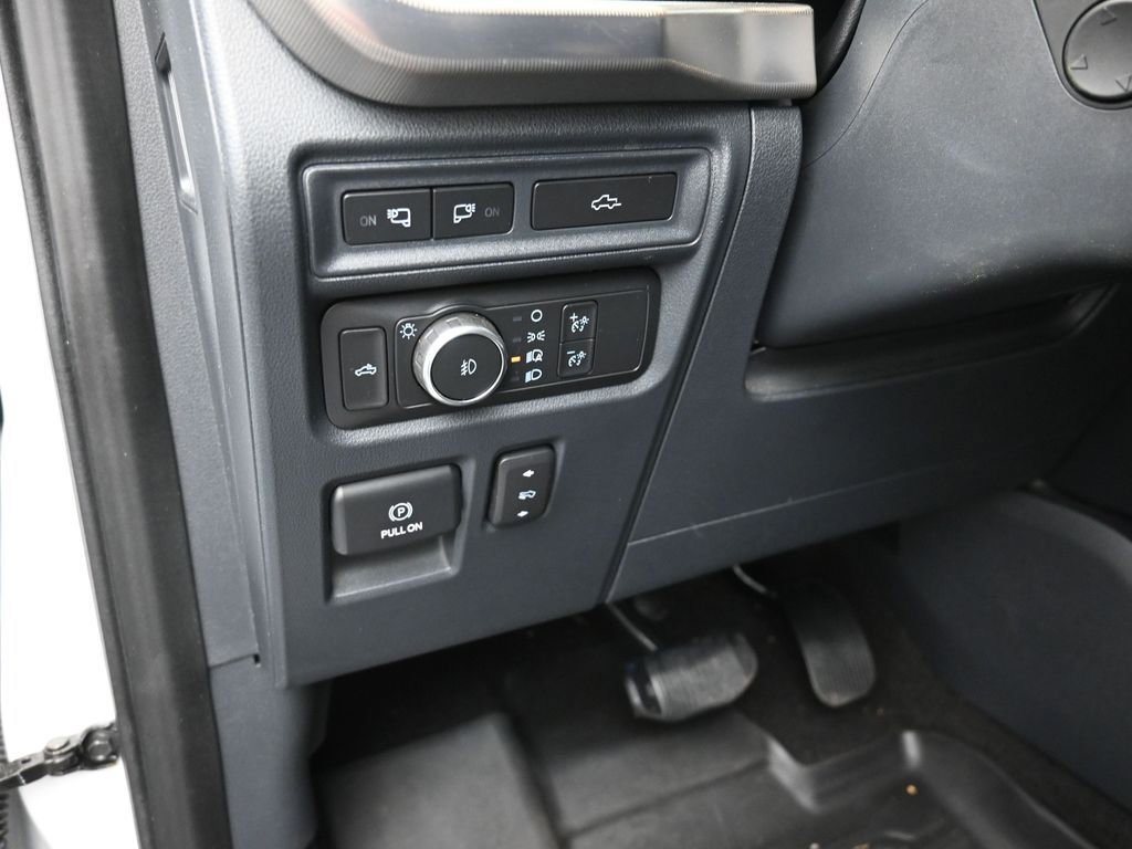 Used 2022 Ford F150 Raptor w/ Equipment Group 801A High AWD/4WD image 13