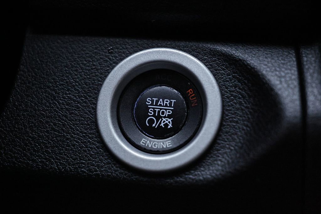 Used 2016 RAM 1500 Laramie w/ Convenience Group image 18