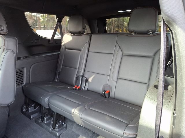 Used 2021 Chevrolet Suburban High Country w/ Premium Package image 14