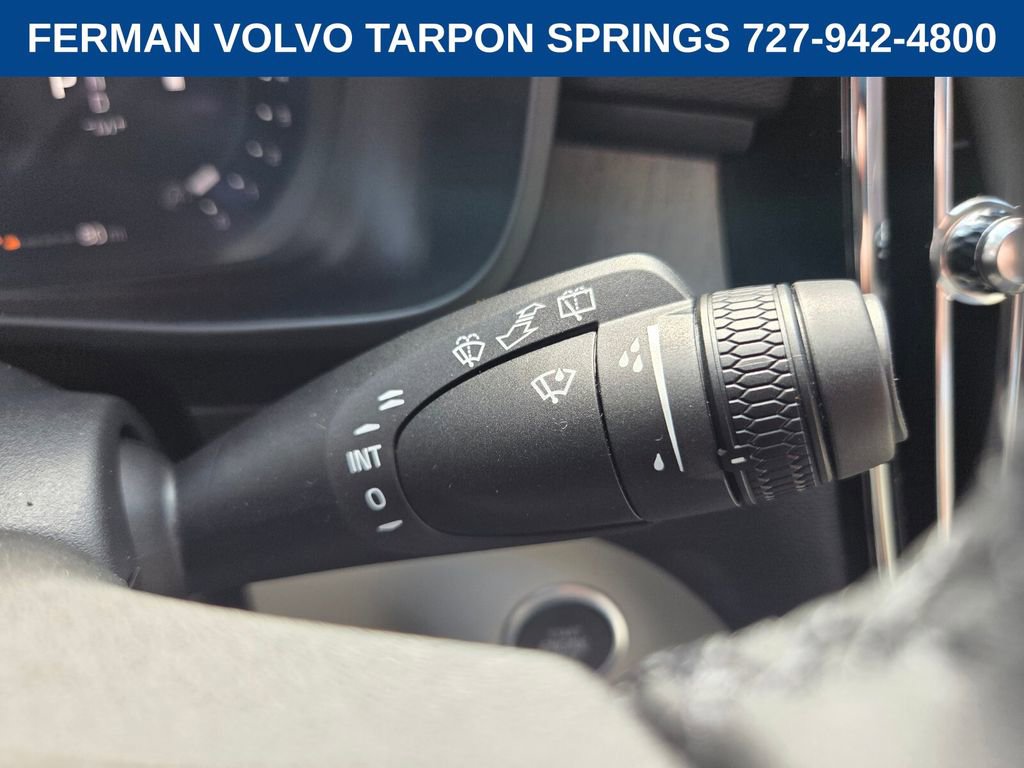 New 2026 Volvo XC40 B5 Ultra w/ Protection Package Premier AWD/4WD image 32