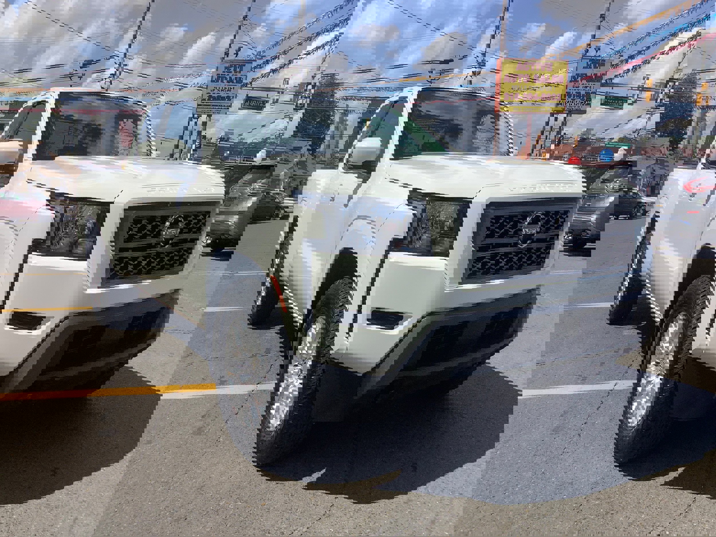 Used 2022 Nissan Frontier SV w/ Technology Package