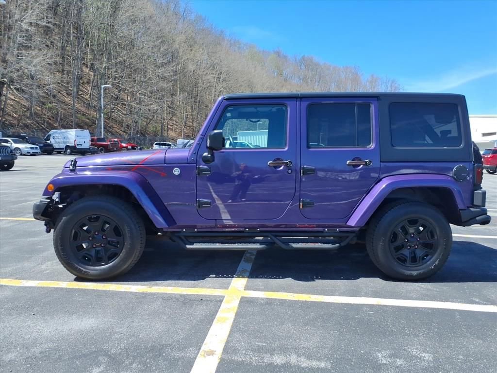 Used 2016 Jeep Wrangler Unlimited Sahara image 9