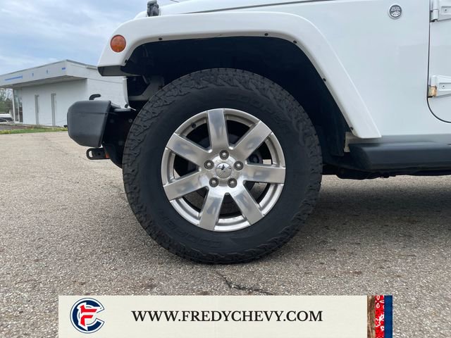 Used 2015 Jeep Wrangler Unlimited Sahara image 24